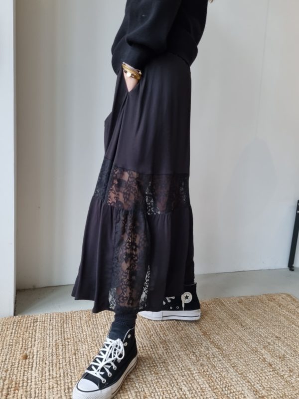 Second Female Tegan skirt black