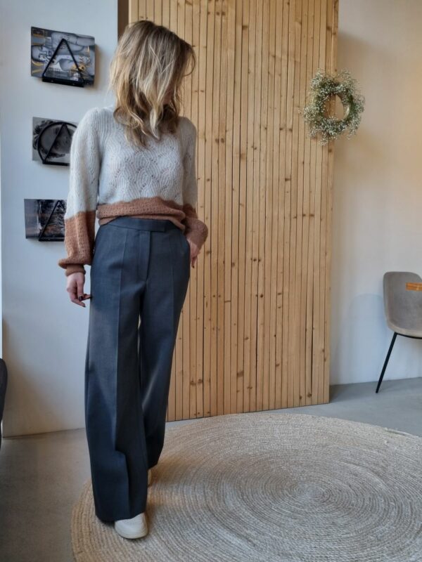 Second Female Eugenia knit