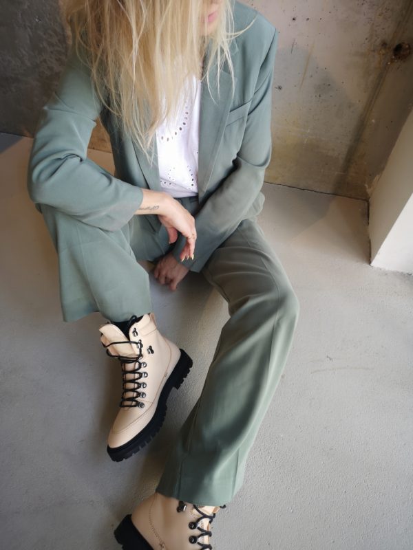 Royal Republiq Downtown hiker Undyed