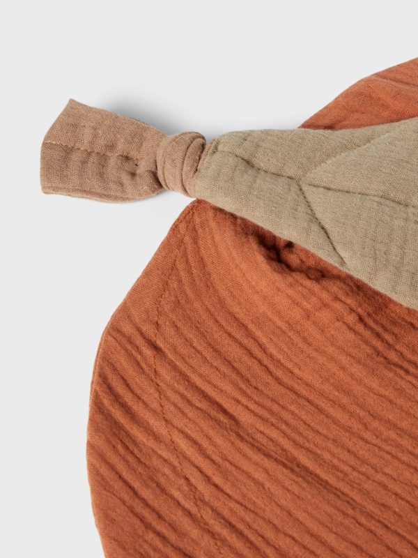 KIDS Lil' Atelier Domi cuddle cloth 2 colors