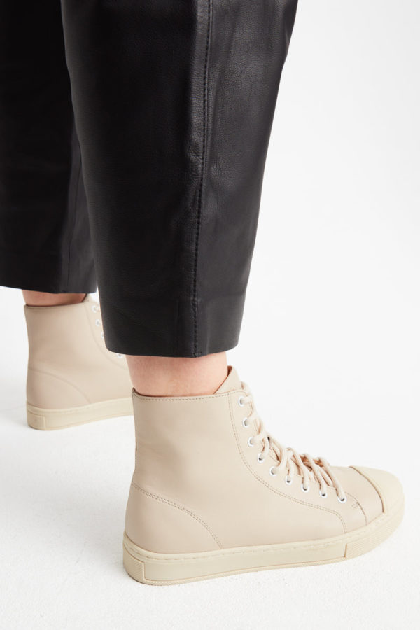 Royal Republiq Court high top Sand