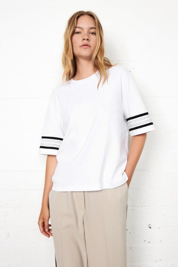 Second Female Maju tee White