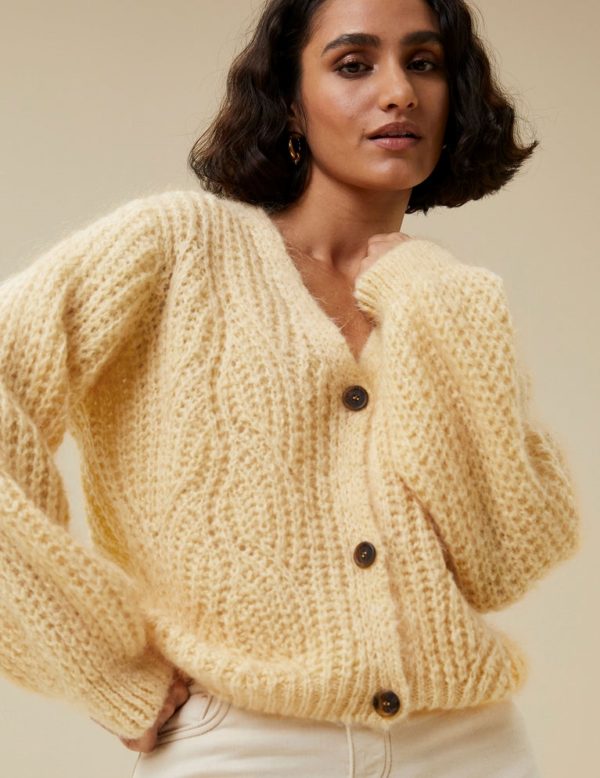 By Bar Vive cardigan Vanilla