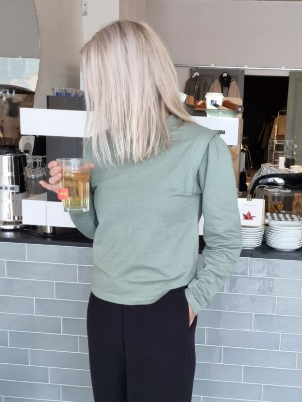 Another Label Kasuga sweater Grey green
