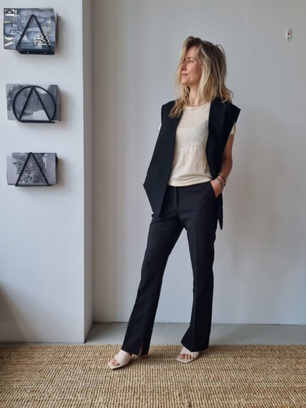 Club l'Avenir Kumi sleeveless blazer Black