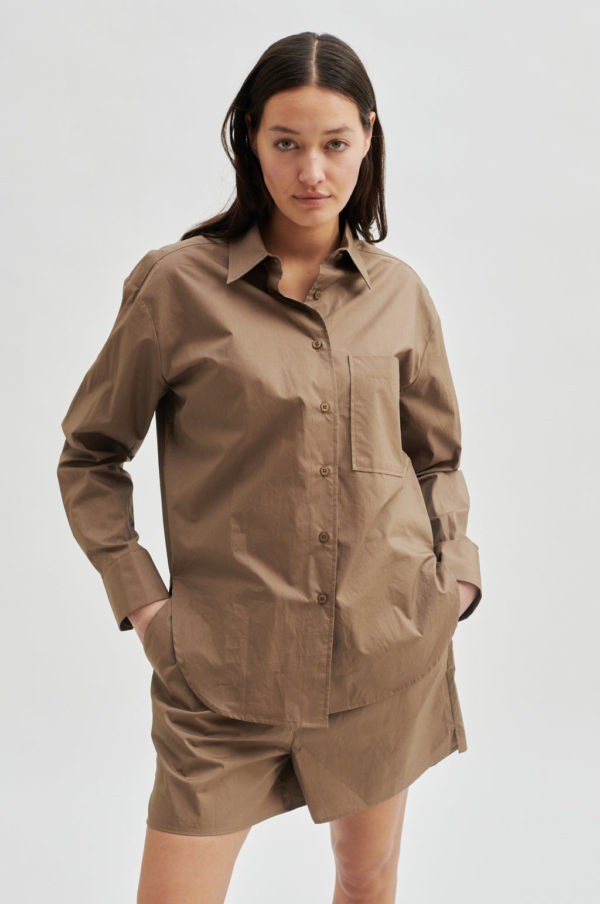Second Female Alulin shorts Shitake