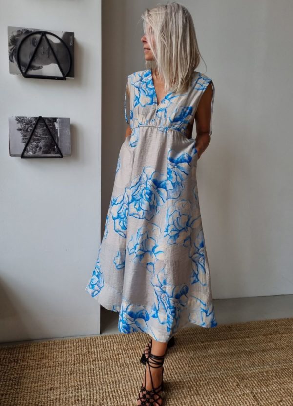 Second Female Berit dress