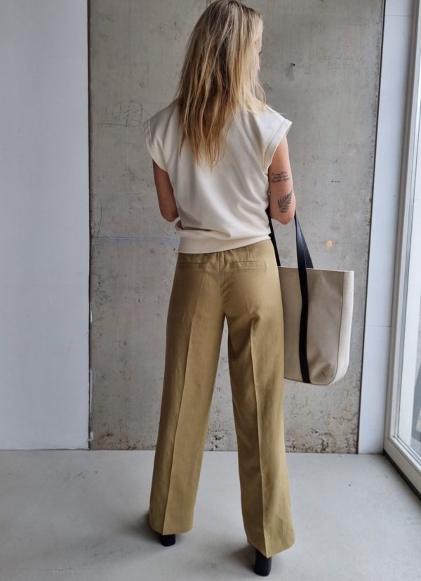 Second Female Nukana trousers Sponge