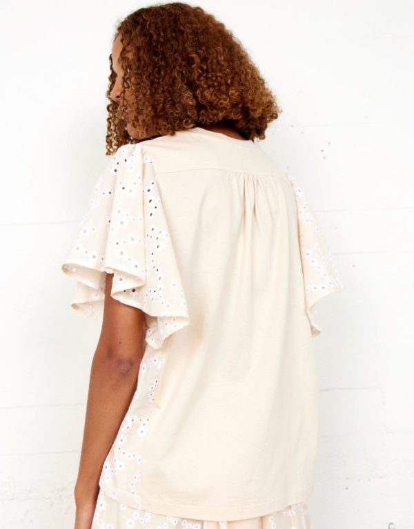 Second Female Sibba tee Sand