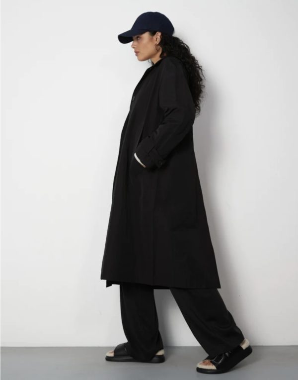 Club l'Avenir Emily trenchcoat Black