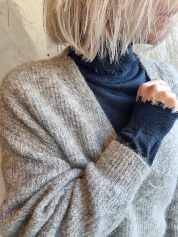 Ruby Tuesday Vik turtleneck Parisian night