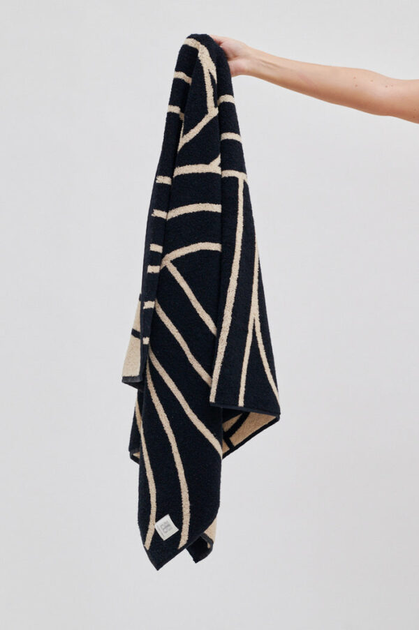 Second Female Del logo towel