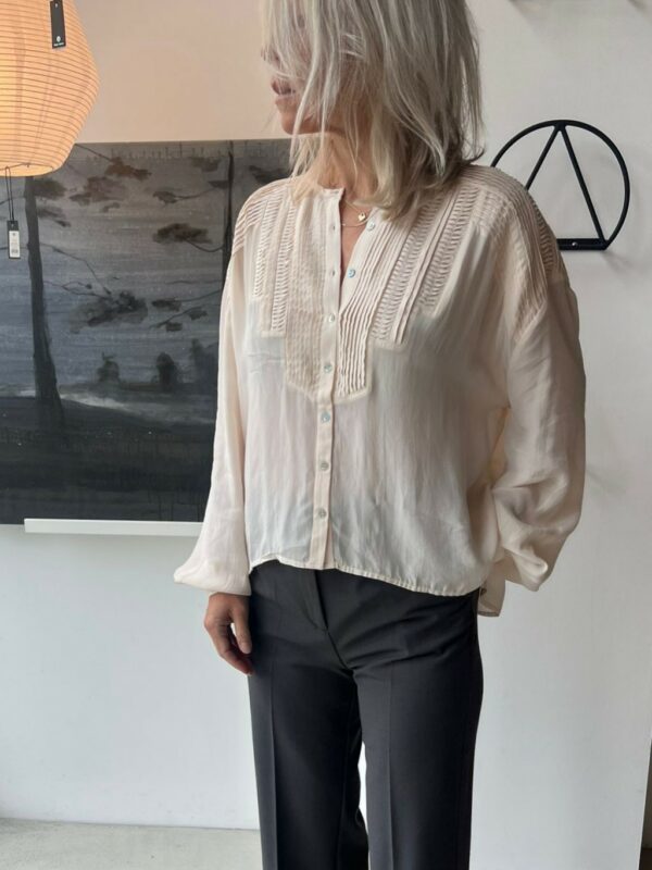 Ruby Tuesday Kara pintuck blouse