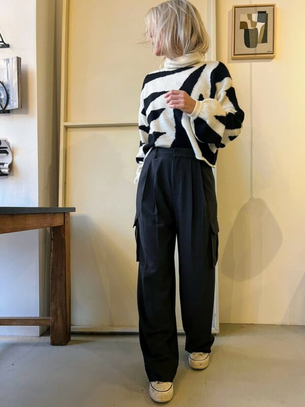 Gestuz AlphaGZ zebra pullover