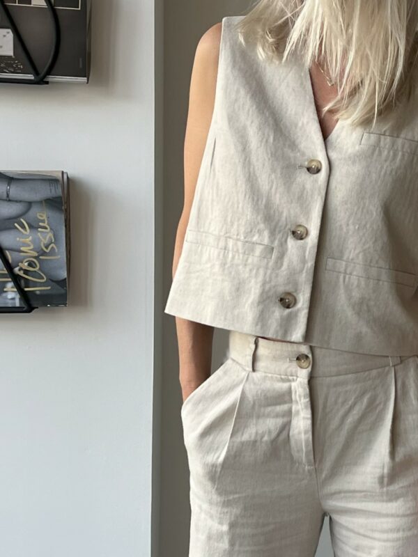 Modström Park vest Cream milk