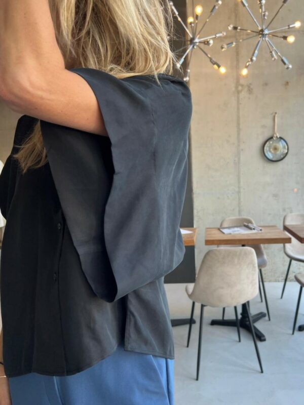 Another Label Lucy shirt Black