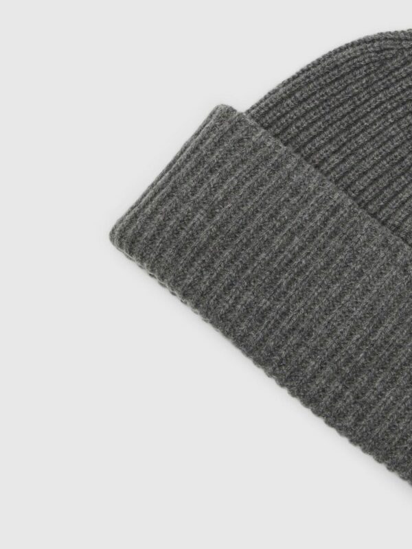 Selected Femme Mary knit beanie