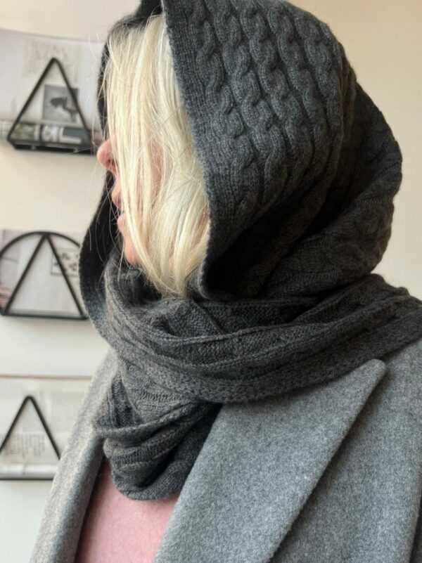 Selected Femme Lea triangle scarf Volcanic ash