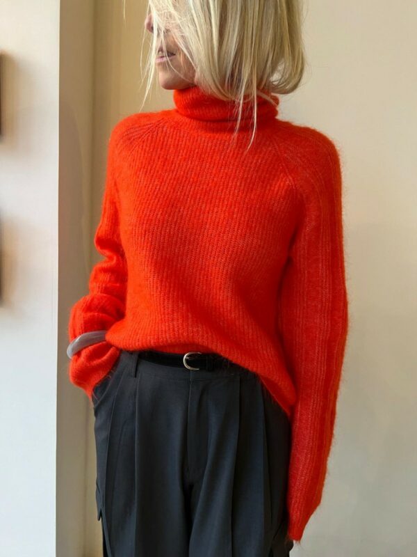 MbyM Tuesday knit Red melange