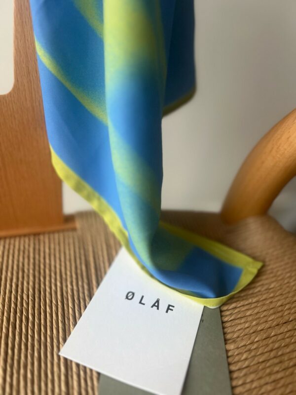 Ølaf smudge logo scarf Pale green