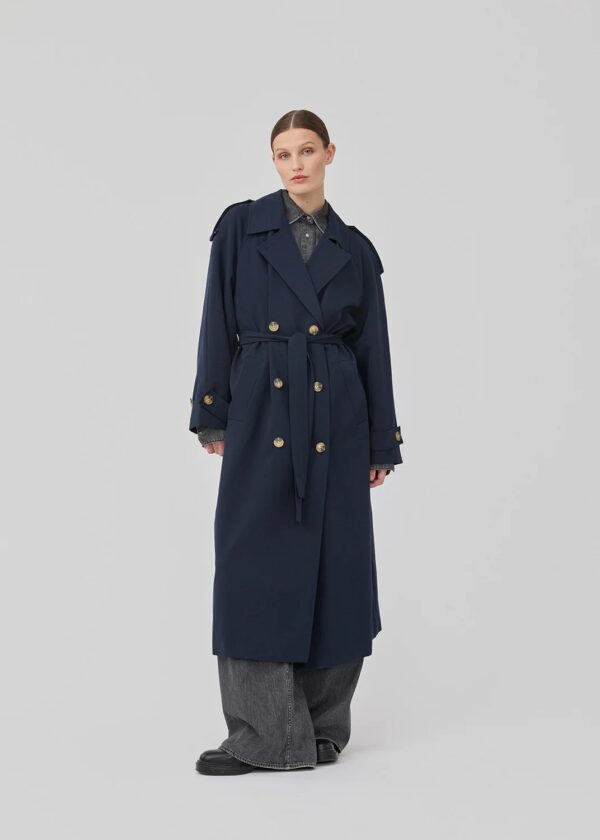 Modström Evie Trenchcoat Navy sky